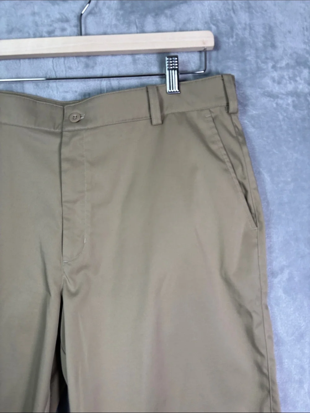 Nike Golf Khaki Tan Athletic Shorts Men’s Size 36